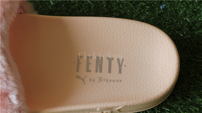 Puma Leadcat Fenty Fur Slide Pink